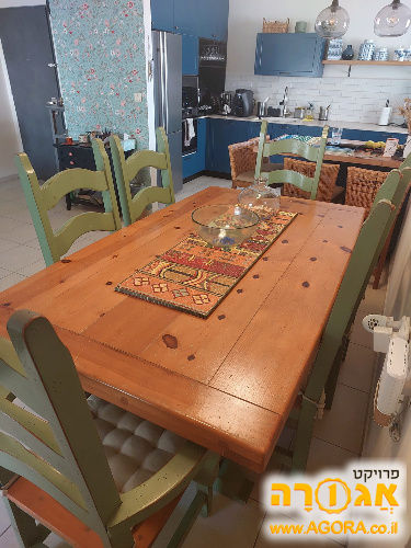 שולחן עץ מלא