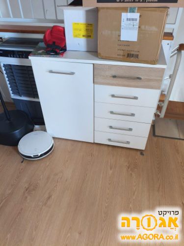 שידת קומודה של שמרת הזורע