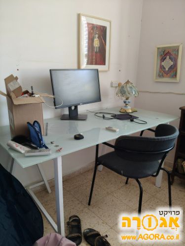 שולחן משרדי