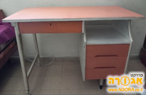 שולחן כתיבה