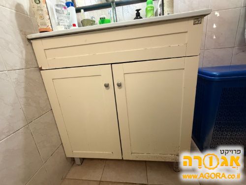 ארון אמבטיה