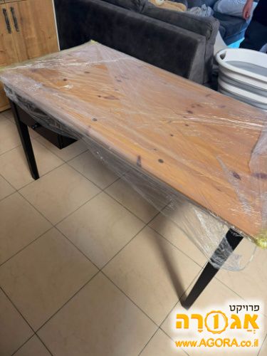 שולחן מחשב