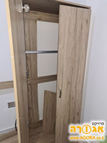 ארון בגדים עץ
