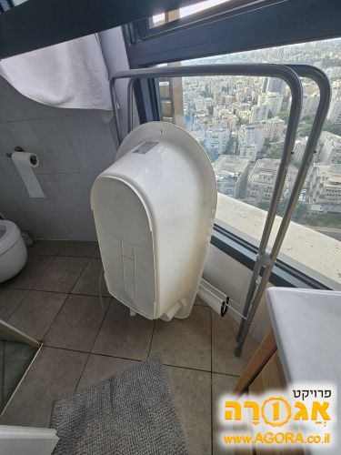 אמבטיה לתינוק