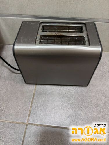טוסטר קופץ