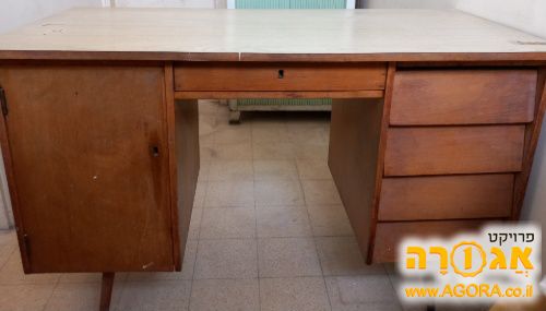 שולחן כתיבה מעץ