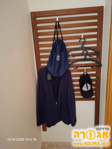 מתלה לבגדים