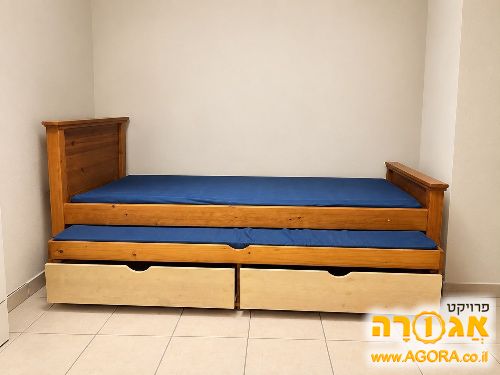 מיטת עץ נפתחת לילדים