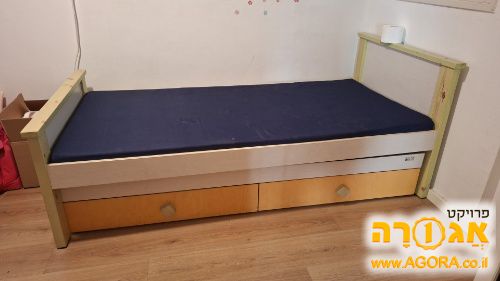מיטת יחיד