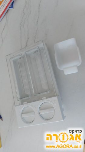 מתקן קרח ממקרר הייר