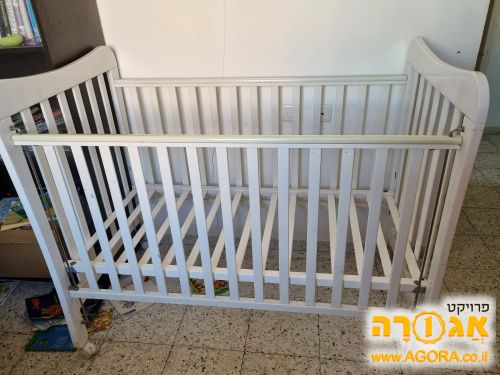 מיטת תינוק