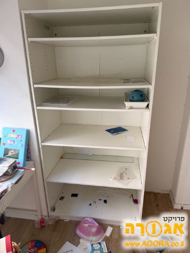 ארונית מדפים לבנה