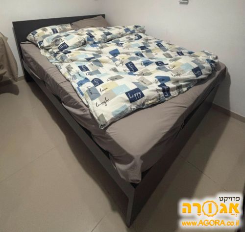 מיטה זוגית 140*190 ללא מזרן