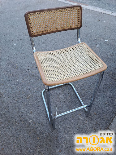 כיסאות בר "גבוהים"
