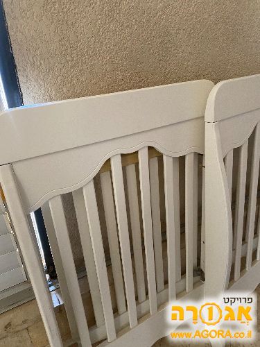 מיטת תינוק