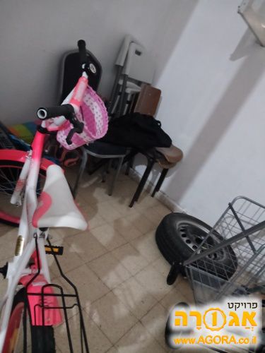 כסאות