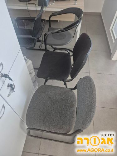 כסאות