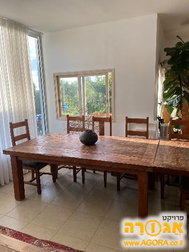 שולחן עץ ממוחזר מלא