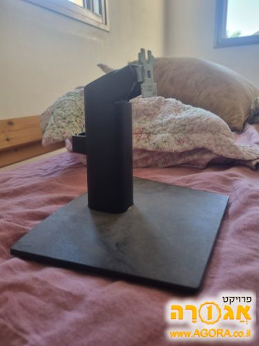 רגלית למסך מחשב