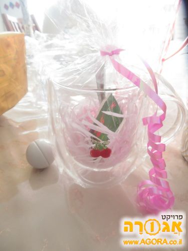 כוס זכוכית עם כפית