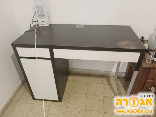 שולחן כתיבה