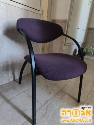 שני כסאות