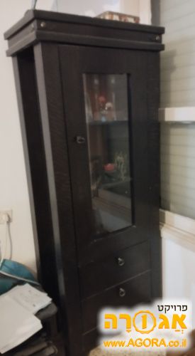 שידת ויטרינה