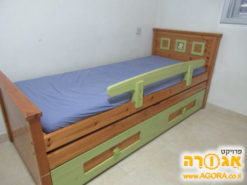 מיטה לחדר ילדים ללא מזרנים +שידה