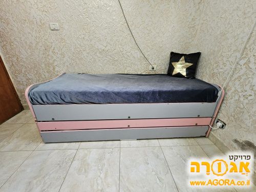 מיטת נוער ללא מזרונים
