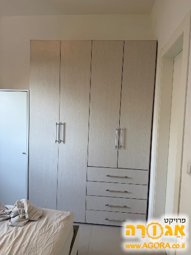 ארון 4 דלתות
