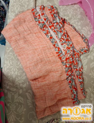 מטפחת בצבעי כתום-אדום