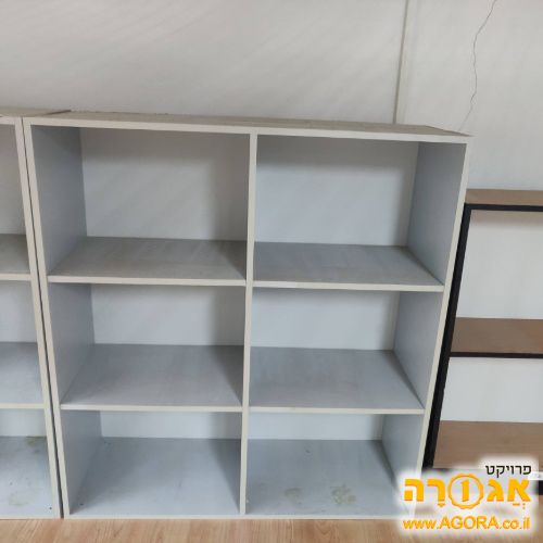 ארון מדפים אפור