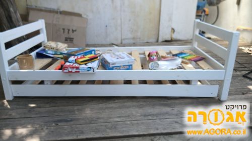 מיטת יחיד