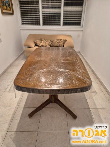 שולחן אוכל