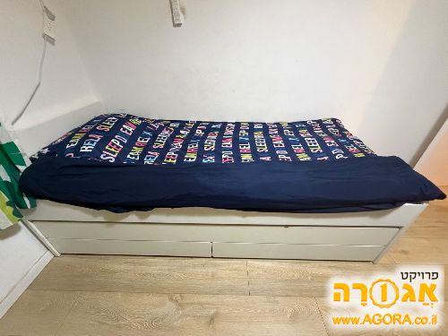 מיטת יחיד