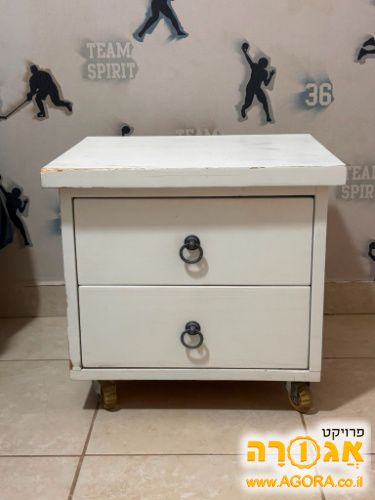 שידת צד