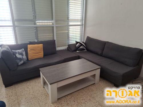 ספה פינתית + שולחן סלון + מזנון + מסך