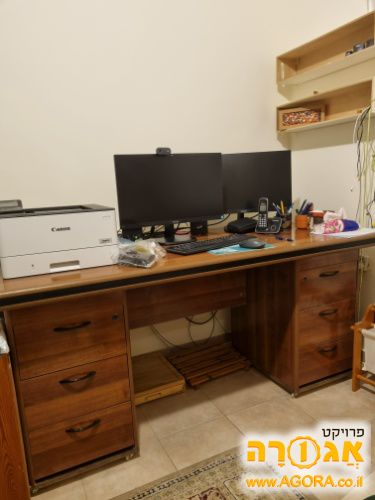 שולחן כתיבה