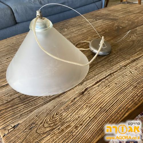מנורה לתליה מהתקרה