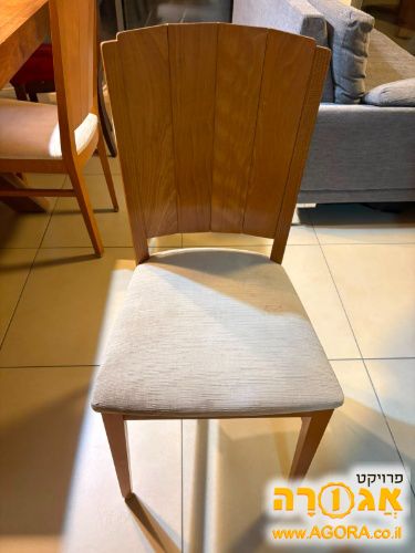 כסאות שולחן