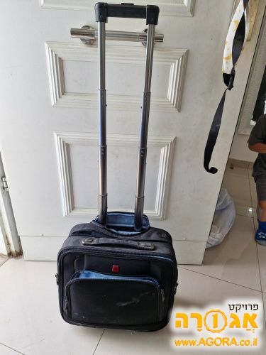 תיק על גלגלים למחשב