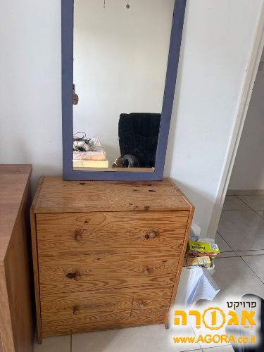 שידת עץ איקאה