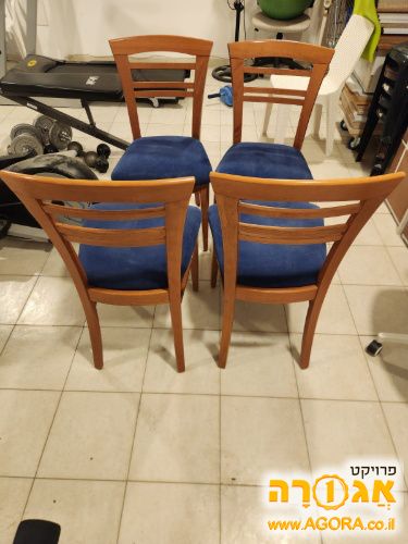 כסאות