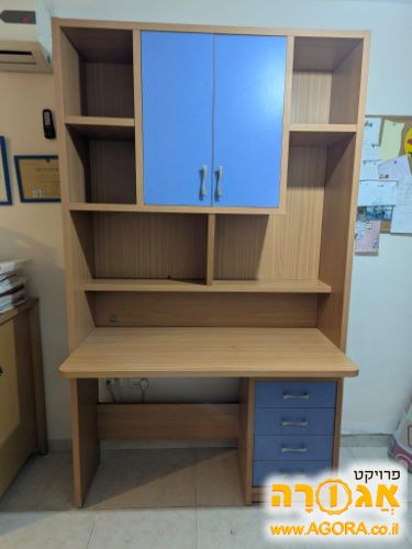 שולחן כתיבה