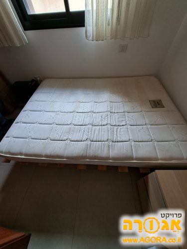 בסיס מיטה ומזרןן