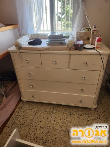 שידת החתלה