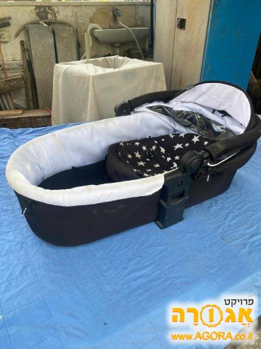עגלת תינוק אמבטיה