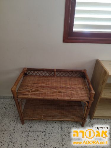 מדפי קש