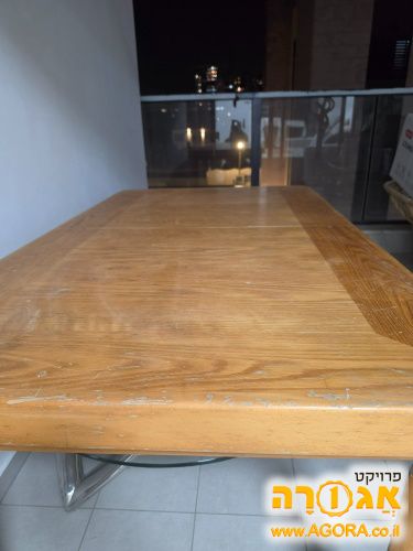 שולחן עץ-פינת אוכל