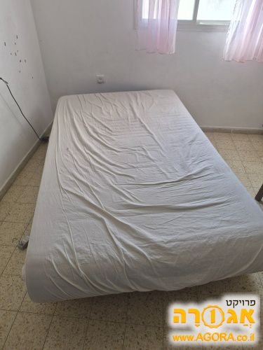 מיטה וחצי חשמלית